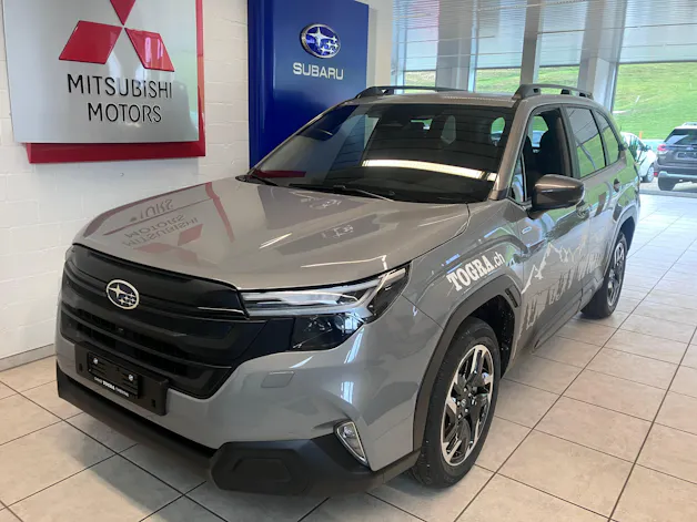 Subaru Forester Station 2.0i e-Boxer Swiss Plus