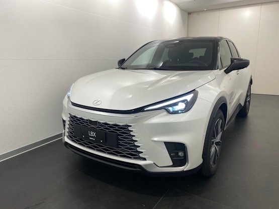 First vehicle image