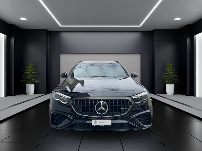 Vehicle image MERCEDES-BENZ E-CLASS