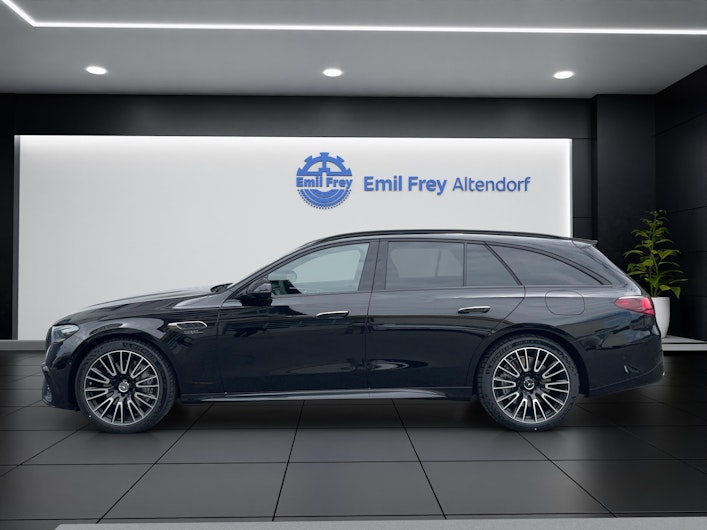 Vehicle image MERCEDES-BENZ E-CLASS