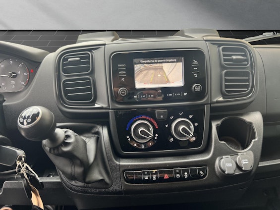 Vehicle image 9 Vehicle image 9