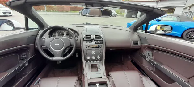 Aston Martin V8 Vantage Roadster 4.3