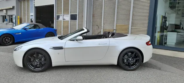 Aston Martin V8 Vantage Roadster 4.3