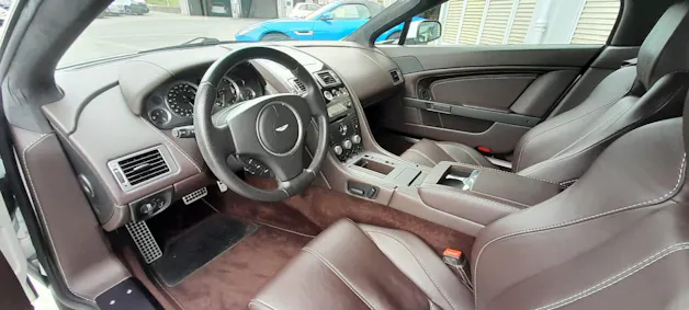 Aston Martin V8 Vantage Roadster 4.3