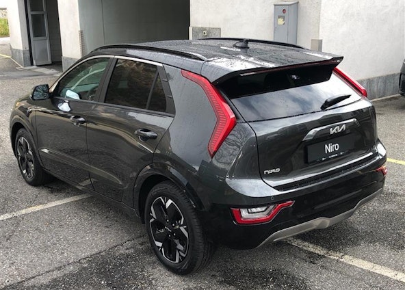 Vehicle image 3 Vehicle image 3