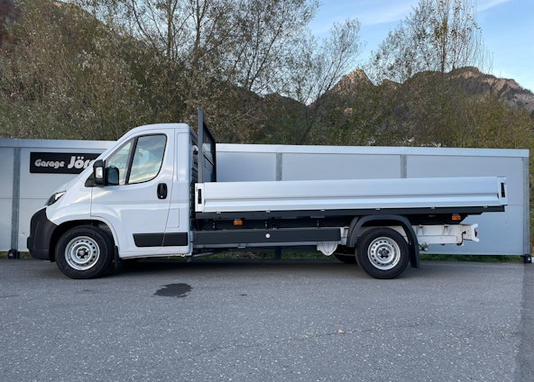 Vehicle image 2 Vehicle image 2