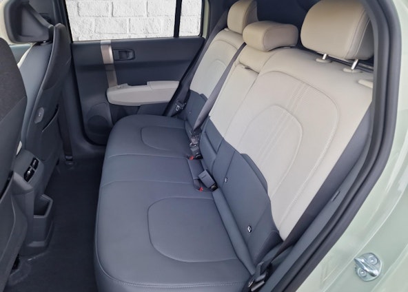 Vehicle image 8 Vehicle image 8