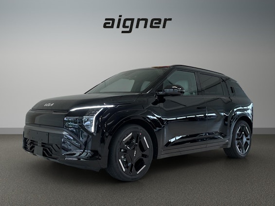 First vehicle image First vehicle image