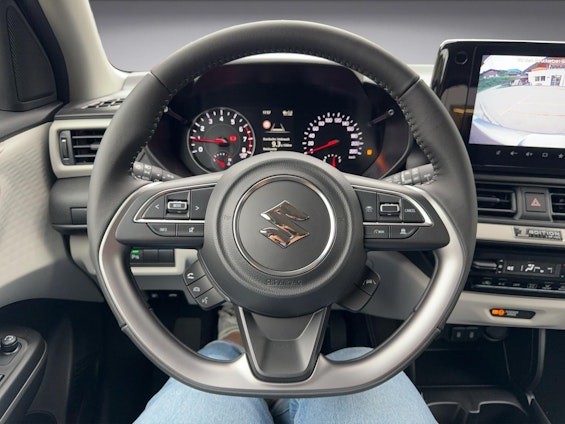 Vehicle image 27 Vehicle image 27