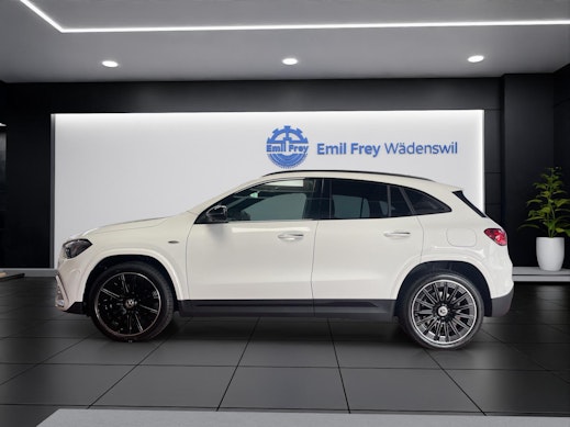 MERCEDES-BENZ GLA 250 e EQ Star AMG Line 1