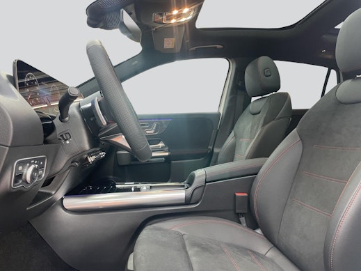 MERCEDES-BENZ GLA 250 e EQ Star AMG Line 3