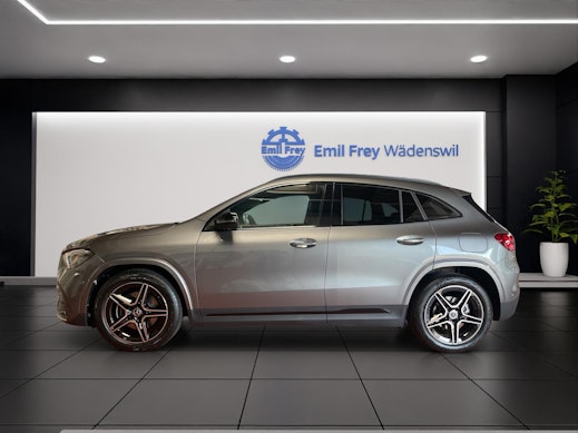 MERCEDES-BENZ GLA 200 Night Star AMG Line 2