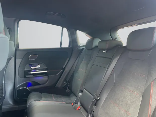 Mercedes-Benz GLA 200 Night Star AMG Line
