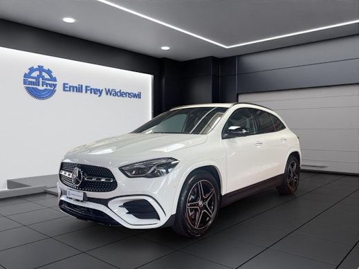 MERCEDES-BENZ GLA 200 Night Star AMG Line 0