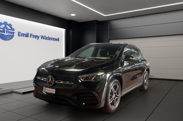 MERCEDES-BENZ GLA 200 Night Star AMG Line 0 MERCEDES-BENZ GLA 200 Night Star AMG Line 0
