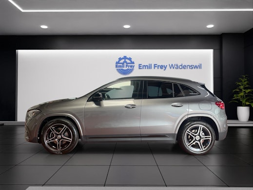 MERCEDES-BENZ GLA 200 Night Star AMG Line 2