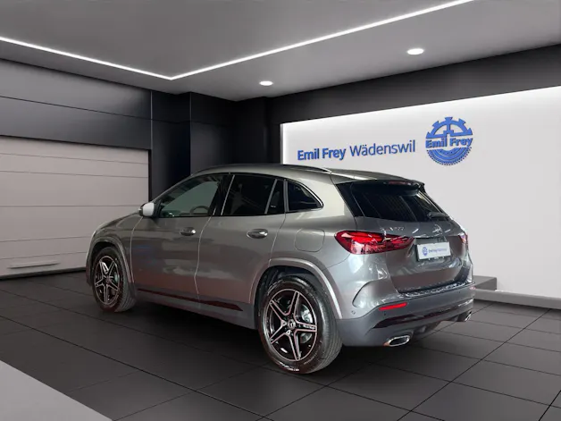 Mercedes-Benz GLA 200 Night Star AMG Line