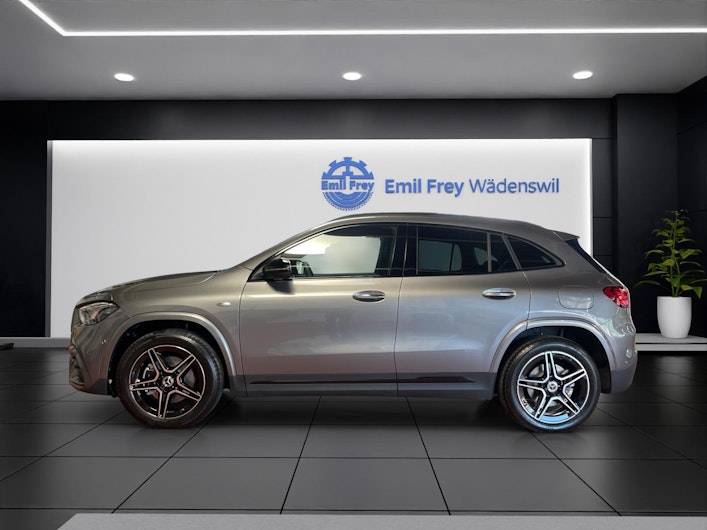 Vehicle image MERCEDES-BENZ GLA 250