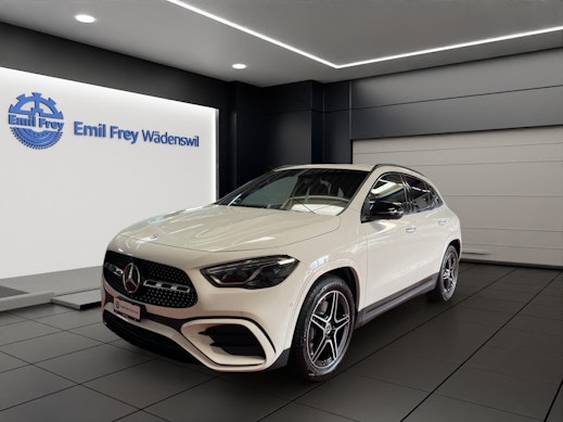 MERCEDES-BENZ GLA 250 Swiss Star AMG Line 4matic 0