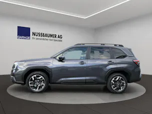 Subaru Forester Station 2.0i e-Boxer Swiss Plus