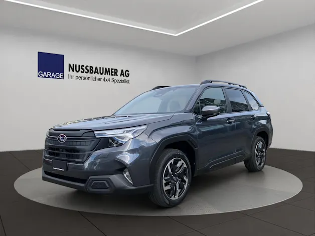 Subaru Forester Station 2.0i e-Boxer Swiss Plus