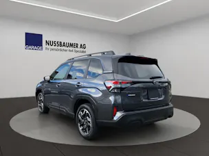 Subaru Forester Station 2.0i e-Boxer Swiss Plus