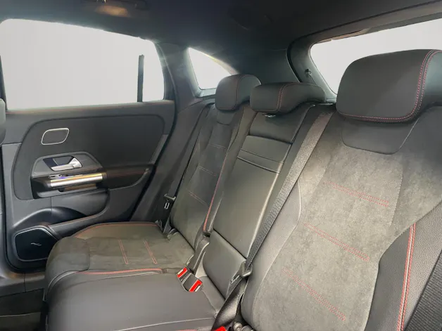 Mercedes-Benz GLA 200 Night Star AMG Line