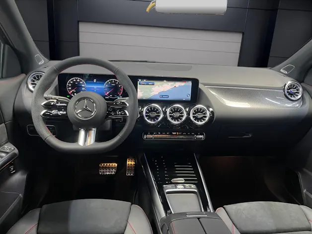 Mercedes-Benz GLA 200 Night Star AMG Line