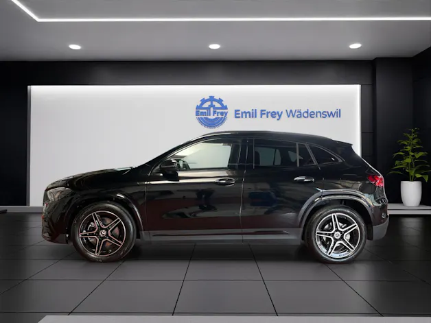 Mercedes-Benz GLA 200 Night Star AMG Line