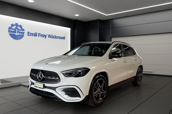 MERCEDES-BENZ GLA 200 Night Star AMG Line 0 MERCEDES-BENZ GLA 200 Night Star AMG Line 0