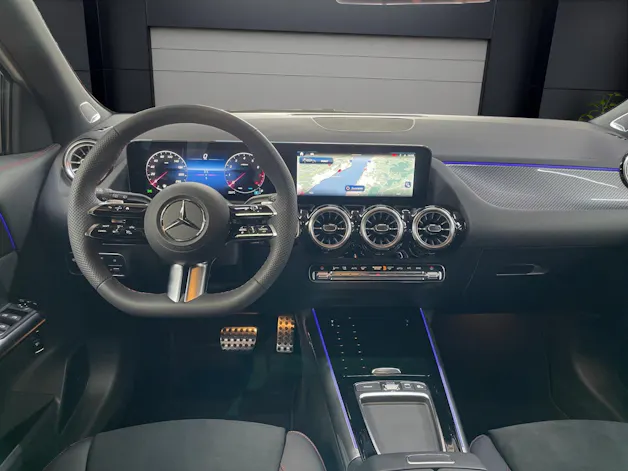 Mercedes-Benz GLA 200 Night Star AMG Line