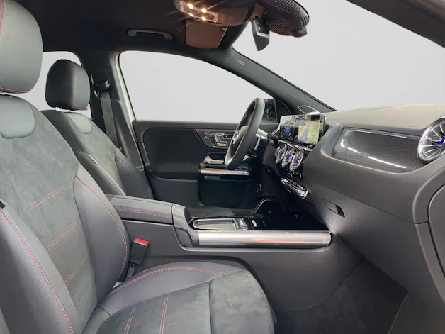 Mercedes-Benz GLA 200 Night Star AMG Line