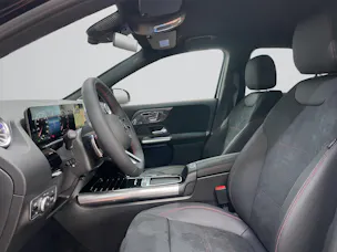 Mercedes-Benz GLA 250 4MATIC Swiss Star AMG Line