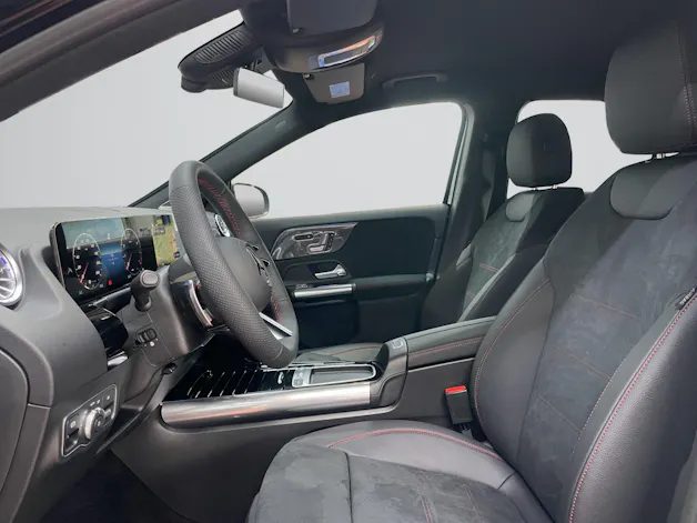Mercedes-Benz GLA 250 4MATIC Swiss Star AMG Line