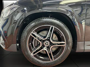 Mercedes-Benz GLA 250 4MATIC Swiss Star AMG Line