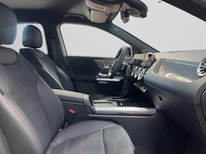 immagine del veicolo MERCEDES-BENZ GLA 250 4MATIC Swiss Star AMG Line