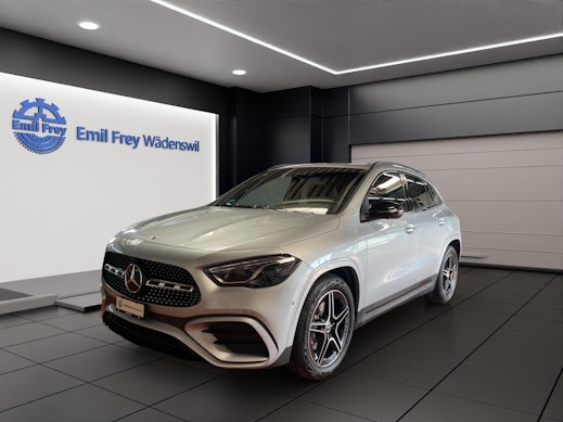 MERCEDES-BENZ GLA 200 Night Star AMG Line 0 MERCEDES-BENZ GLA 200 Night Star AMG Line 0
