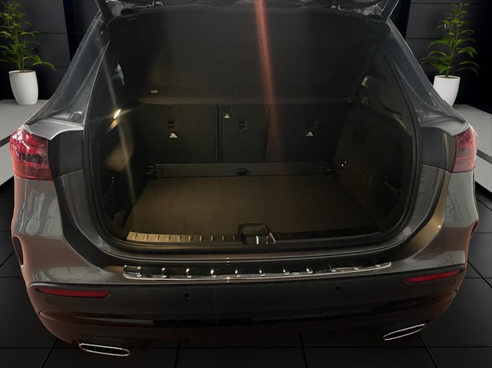 Vehicle image MERCEDES-BENZ GLA 250