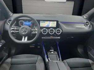 Mercedes-Benz GLA 250 4MATIC Swiss Star AMG Line