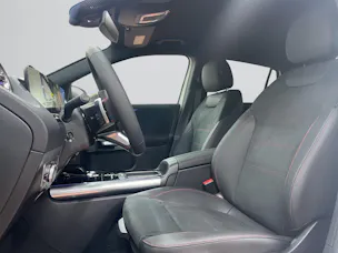 Mercedes-Benz GLA 250 4MATIC Swiss Star AMG Line