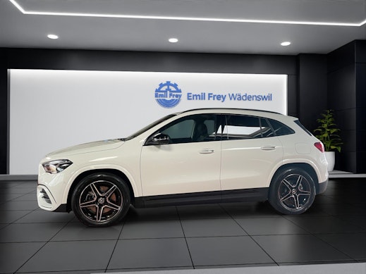 MERCEDES-BENZ GLA 250 Swiss Star AMG Line 4matic 3