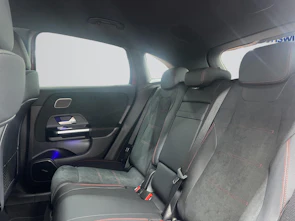 Fahrzeugbild MERCEDES-BENZ GLA 200 Night Star AMG Line