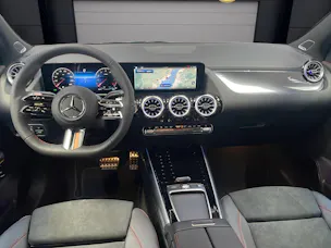 Mercedes-Benz GLA 200 Night Star AMG Line