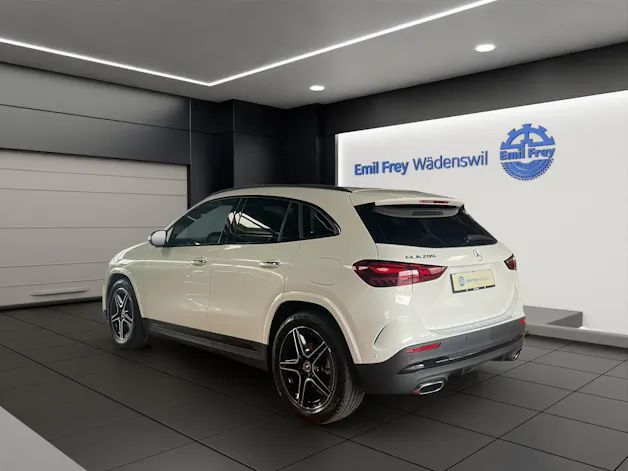 Mercedes-Benz GLA 200 Night Star AMG Line