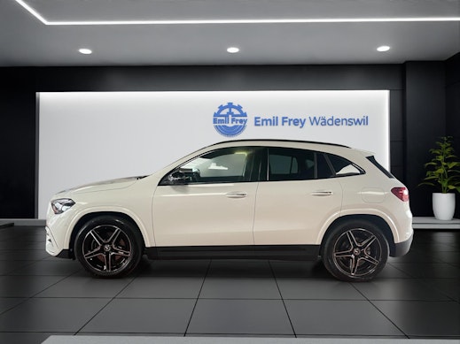 MERCEDES-BENZ GLA 200 Night Star AMG Line 2