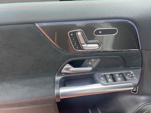 Fahrzeugbild MERCEDES-BENZ GLA 200 Night Star AMG Line