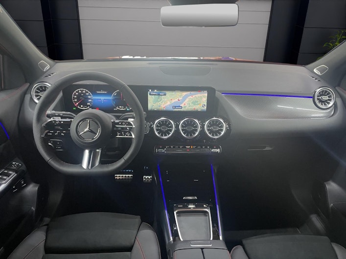 Vehicle image MERCEDES-BENZ GLA 250
