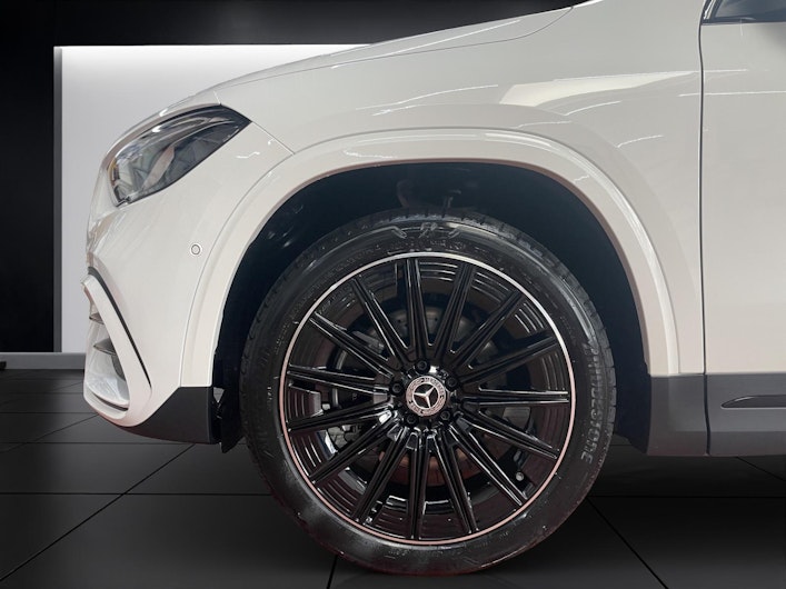 Vehicle image MERCEDES-BENZ GLA 250