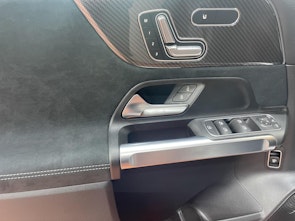 Vehicle image MERCEDES-BENZ GLB 220 AMG Line 4matic