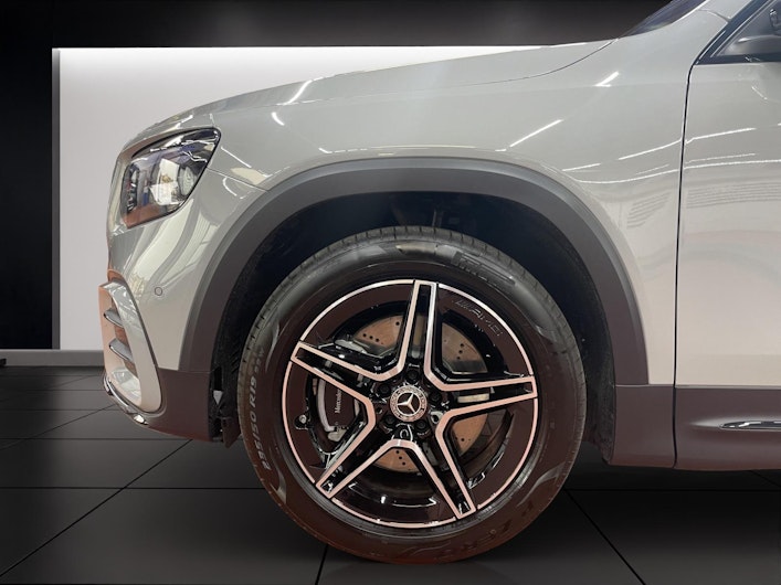 Vehicle image MERCEDES-BENZ GLB 220